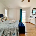Casa Libra ヴィラ アデヘ